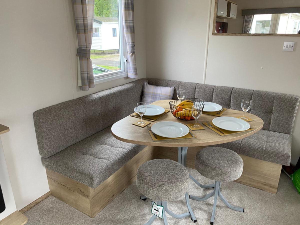 Haggerston Castle 6 Berth Caravan - Riverside 37 Cheswick  ภายนอก รูปภาพ